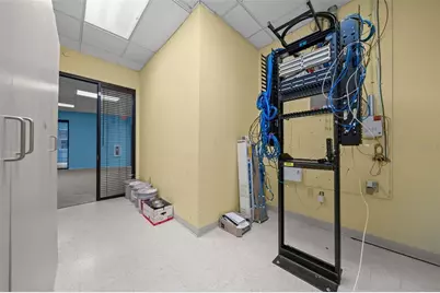 5885 Central Avenue, Saint Petersburg, FL 33710 - Photo 27