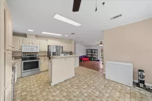 137 Franklin Ave, Pomona Park, FL 32181 - Photo 11