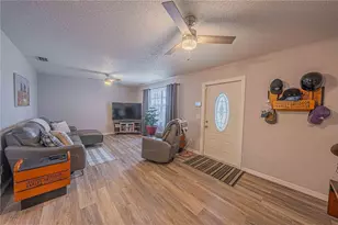 3693 Co Rd 400, Lake Panasoffkee, FL 33538 - Photo 17