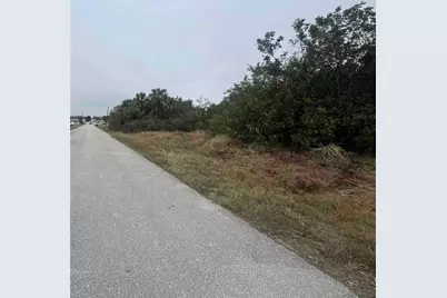 657 Cape Terrace NW, Port Charlotte, FL 33952 - Photo 3