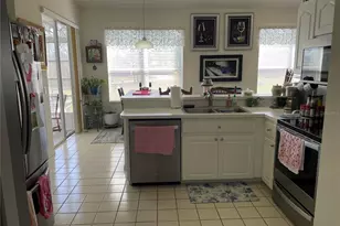 210 W Rexford Dr, Beverly Hills, FL 34465 - Photo 9