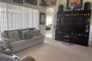 210 W Rexford Dr, Beverly Hills, FL 34465 - Photo 5