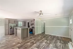 1143 SE 159th Ct, Silver Springs, FL 34488 - Photo 5