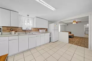 18434 SE 24th St, Silver Springs, FL 34488 - Photo 17