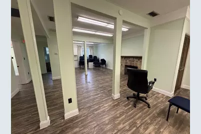 818 E Silver Springs Boulevard, Ocala, FL 34470 - Photo 9