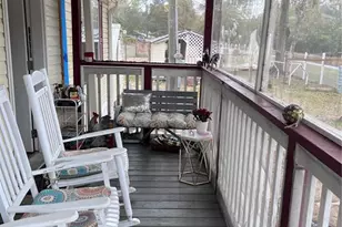 203 Vancouver Cir, Interlachen, FL 32148 - Photo 5