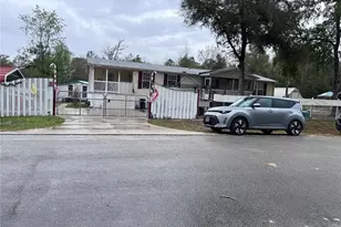 203 Vancouver Cir, Interlachen, FL 32148 - Photo 1