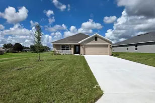 310 W Rexford Dr, Beverly Hills, FL 34465 - Photo 1