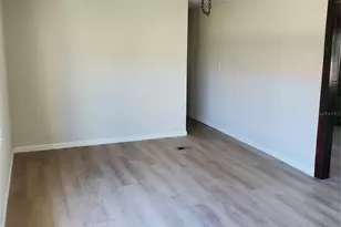 17428 SE 37th Ln, Ocklawaha, FL 32179 - Photo 5