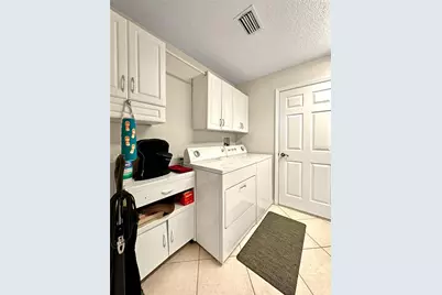 867 Castleberry Circle, The Villages, FL 32162 - Photo 27