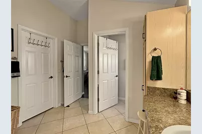 867 Castleberry Circle, The Villages, FL 32162 - Photo 21