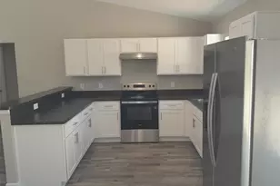 5810 SE 170th Ct, Ocklawaha, FL 32179 - Photo 3