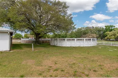 4450 SE 216th Avenue, Morriston, FL 32668 - Photo 9