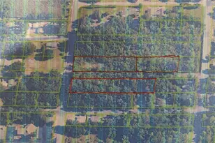 755 NE 1st St, Crystal River, FL 34429 - Photo 1