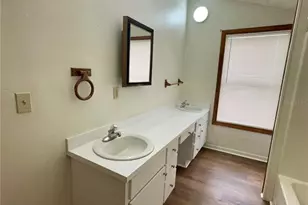 520 SW 5th Ave, Lake Butler, FL 32054 - Photo 9