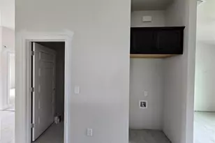 422 W Putting Green Ct, Beverly Hills, FL 34465 - Photo 11