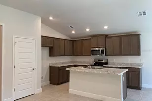 10060 N Carver Dr, Citrus Springs, FL 34434 - Photo 3