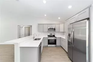 10374 SE 126th Ln, Belleview, FL 34420 - Photo 13