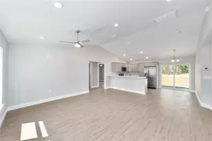 10374 SE 126th Ln, Belleview, FL 34420 - Photo 5