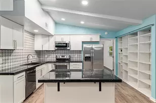 11065 NE 42nd St, Silver Springs, FL 34488 - Photo 9