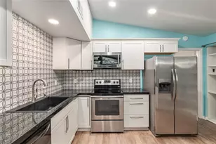 11065 NE 42nd St, Silver Springs, FL 34488 - Photo 15