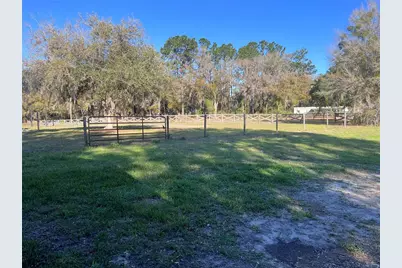 10590 Highway 40 E, Inglis, FL 34449 - Photo 15