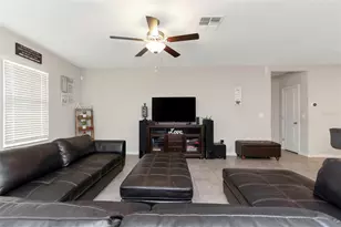 1739 Broad Winged Hawk Dr, Ruskin, FL 33570 - Photo 7