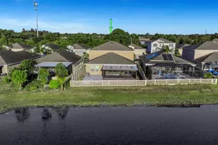 1739 Broad Winged Hawk Dr, Ruskin, FL 33570 - Photo 91