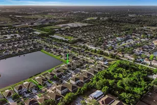 1739 Broad Winged Hawk Dr, Ruskin, FL 33570 - Photo 97