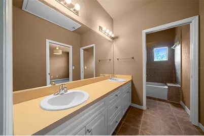 2750 SW 87th Way, Gainesville, FL 32608 - Photo 9