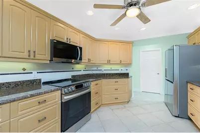 12001 SW Kingsway Circle, Lake Suzy, FL 34269 - Photo 21