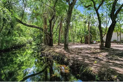 1051 N Citrus Avenue, Crystal River, FL 34428 - Photo 7