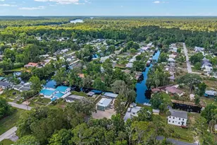 24628 Fox Rd, Astor, FL 32102 - Photo 9