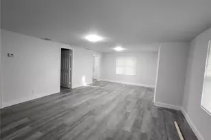 2147 NW 1st St, Ocala, FL 34475 - Photo 7