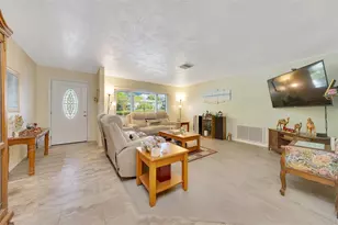 66 S Desoto St, Beverly Hills, FL 34465 - Photo 9