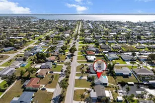 1728 Cornwallis Pkwy, Cape Coral, FL 33904 - Photo 39