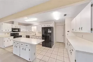 8885 SW 90th Ln, Ocala, FL 34481 - Photo 17