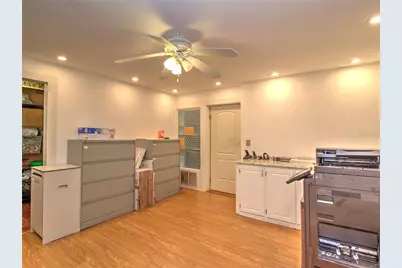 944 E Silver Springs Boulevard, Ocala, FL 34470 - Photo 15