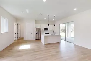 15215 SW 43rd Ct, Ocala, FL 34473 - Photo 3