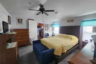 6750 NE 1st Pl, Ocala, FL 34470 - Photo 5