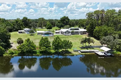 10893 SE 141 Avenue Road, Ocklawaha, FL 32179 - Photo 1