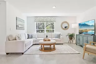 10434 Tucker Rd, Weeki Wachee, FL 34613 - Photo 11