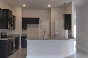 5469 Ocean Breeze Dr, Spring Hill, FL 34609 - Photo 3