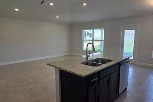 5504 Ocean Breeze Dr, Spring Hill, FL 34609 - Photo 11