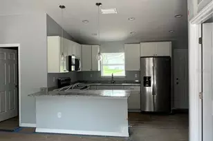 10385 SE 125th Ln, Belleview, FL 34420 - Photo 3