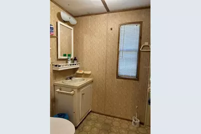 13059 NE 44th Lane, Silver Springs, FL 34488 - Photo 11