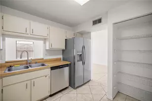 2701 NE 10th St, Ocala, FL 34470 - Photo 7