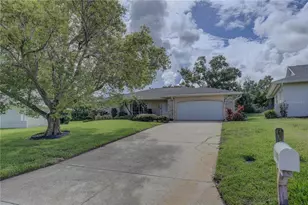 13006 Pebble Beach Cir, Hudson, FL 34667 - Photo 3