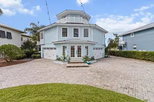 2030 NW 15th St, Crystal River, FL 34428 - Photo 1