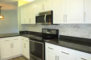 11298 SW 138th Ln, Dunnellon, FL 34432 - Photo 13